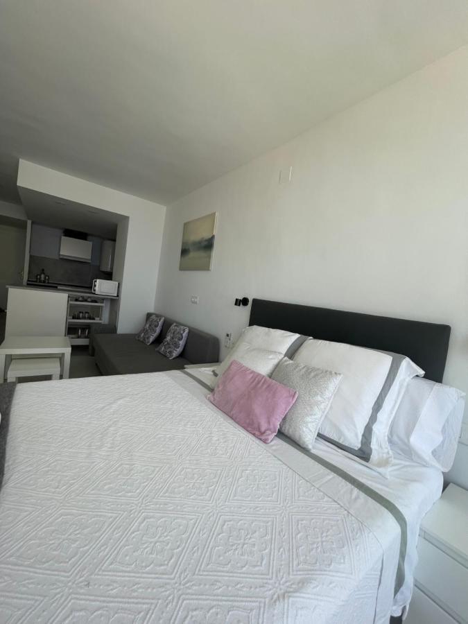 Apartamento Con Vistas Al Mar A Metros De La Playa Carihuela Soleil Leilighet Torremolinos Eksteriør bilde