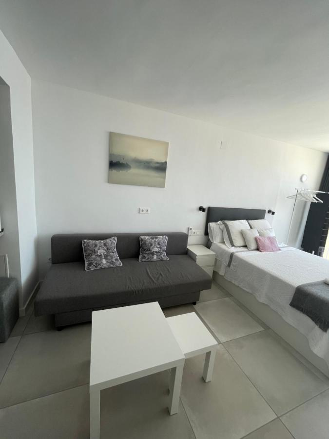 Apartamento Con Vistas Al Mar A Metros De La Playa Carihuela Soleil Leilighet Torremolinos Eksteriør bilde