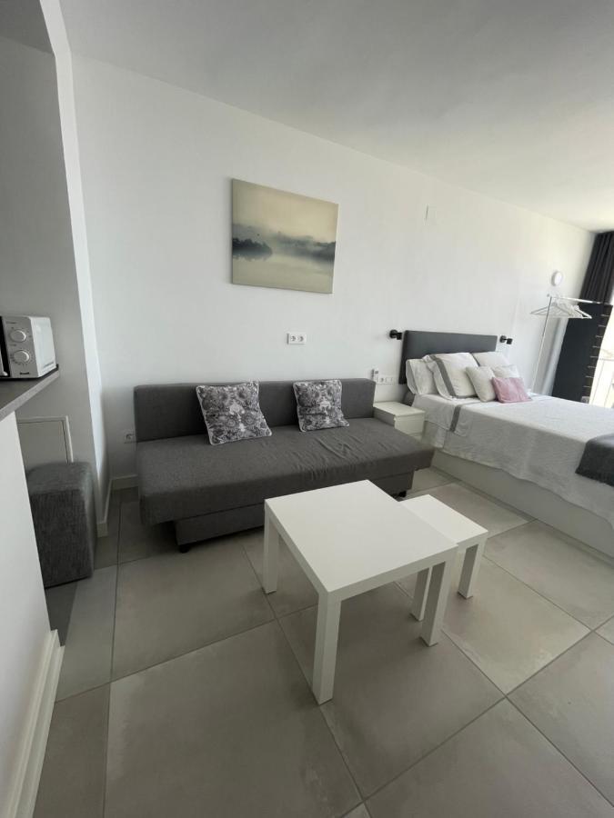 Apartamento Con Vistas Al Mar A Metros De La Playa Carihuela Soleil Leilighet Torremolinos Eksteriør bilde